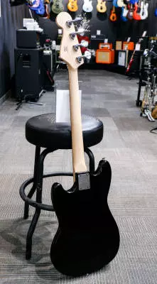 Squier - Sonic Bronco Bass, Laurel Fingerboard - Black 2